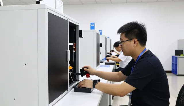 广州铂锐盛途科技有限公司